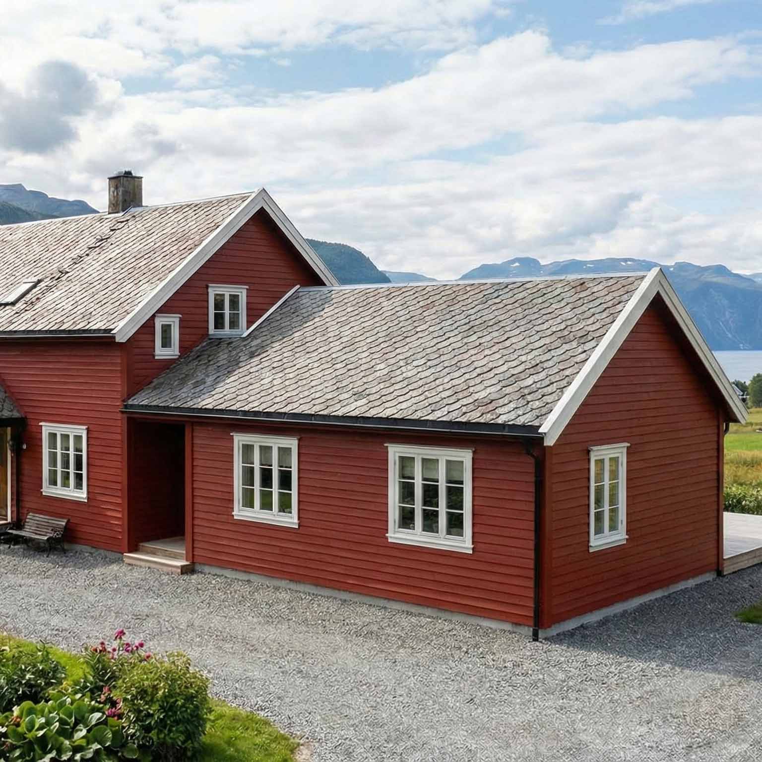 Rødt hus med tilbygg